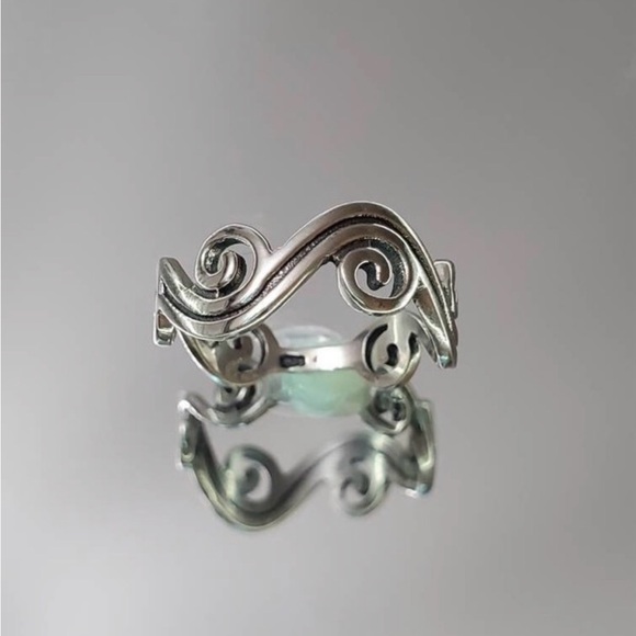 Sterling Silver Tidal Wave Ring - Picture 2 of 5
